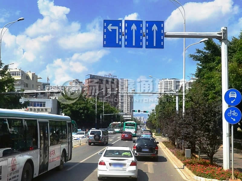 BZG-007，交通標(biāo)志桿，分道標(biāo)志桿