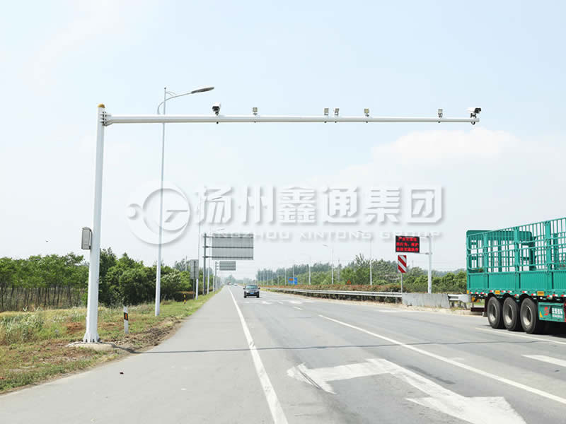 DJG-002，電子警察桿，闖紅燈抓拍桿