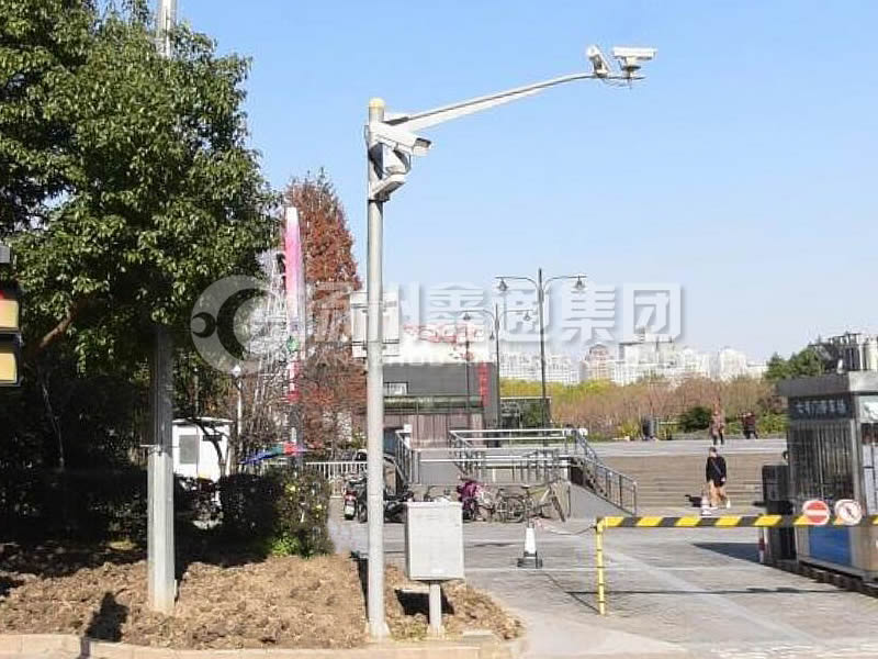 DJG-024，電子警察桿，治安監(jiān)控桿