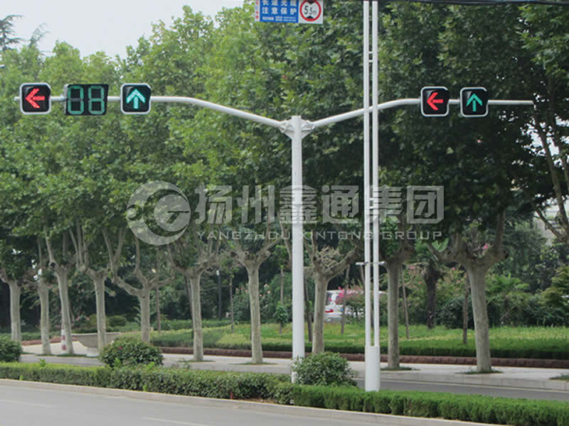 XHDG-041，Y型雙挑信號燈桿