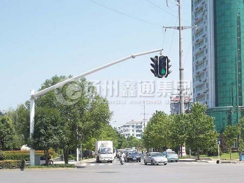 XHDG-047，吊籠式信號燈桿